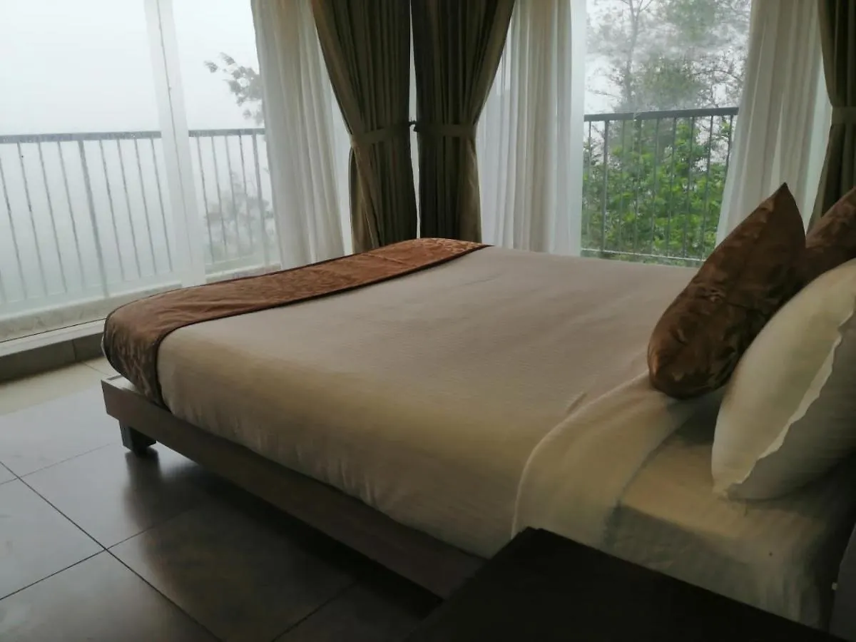 Wind Chimes By Astral Inn Vagamon 0*,  Indien